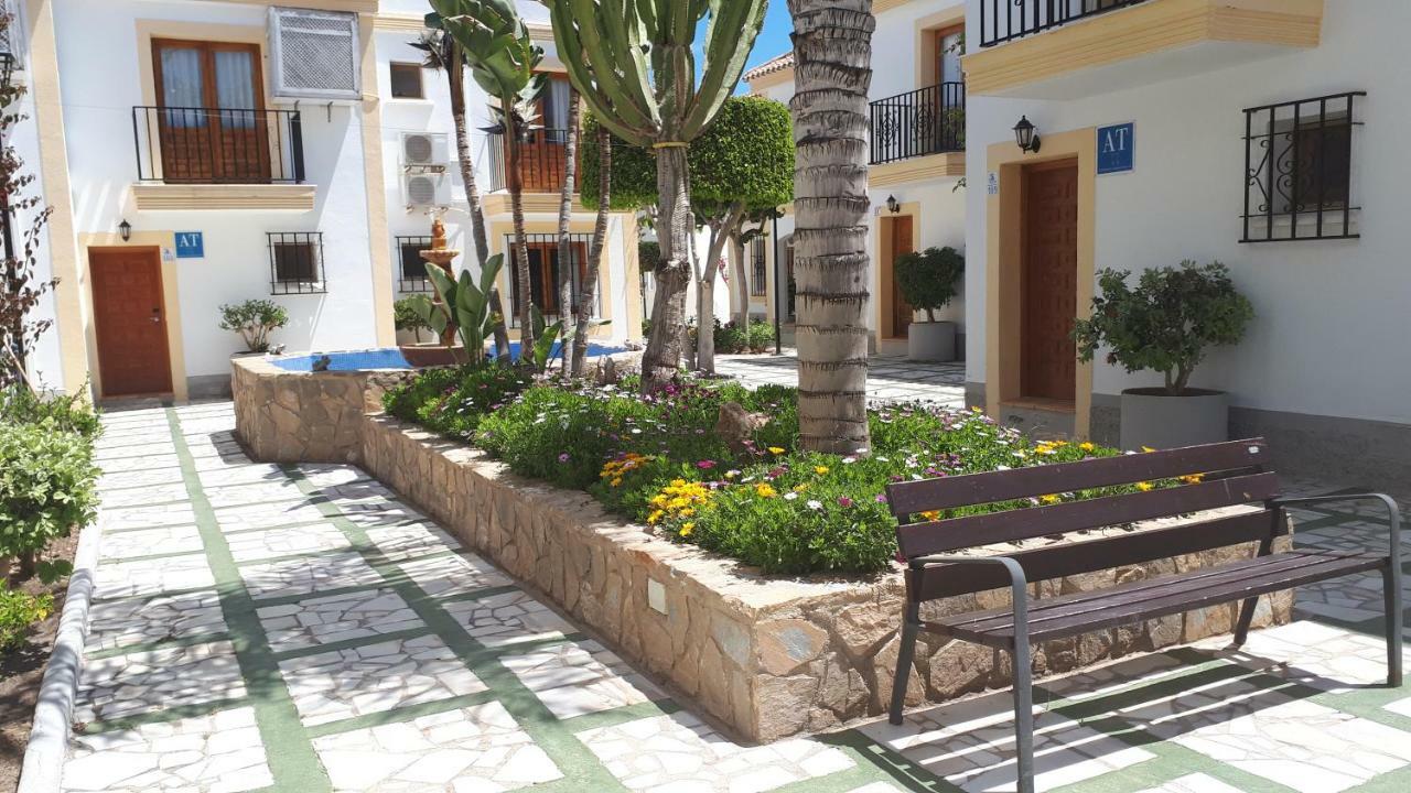 Apartamento Primera Linea De Playa Las Marinas 베라 외부 사진